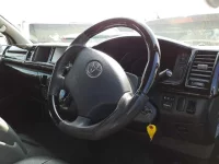 Toyota HIACE VAN лот № 40057 оценка R  с аукциона в Японии 8