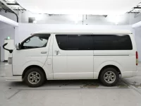 Toyota HIACE VAN лот № 40057 оценка R  с аукциона в Японии 3