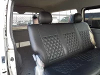 Toyota HIACE VAN лот № 40057 оценка R  с аукциона в Японии 10