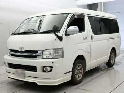 Toyota HIACE VAN  с аукциона в Японии
