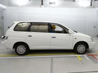 Toyota GAIA лот № 90124 оценка R  с аукциона в Японии 2