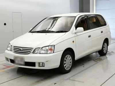 Toyota GAIA  с аукциона в Японии