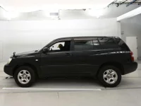 Toyota KLUGER лот № 30249 оценка 3.5  с аукциона в Японии 3