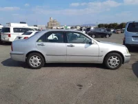 Toyota PROGRES лот № 75013 оценка 99  с аукциона в Японии 2