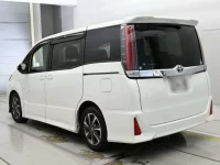 Toyota NOAH лот № 30273 оценка R  с аукциона в Японии 5