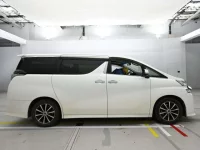 Toyota VELLFIRE лот № 90205 оценка 3  с аукциона в Японии 2