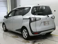 Toyota SIENTA лот № 30062 оценка 4.5  с аукциона в Японии 5