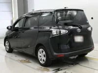 Toyota SIENTA лот № 30067 оценка 4  с аукциона в Японии 5