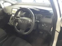 Toyota WISH лот № 30097 оценка RA  с аукциона в Японии 8