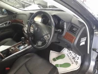Nissan FUGA лот № 30063 оценка 3.5  с аукциона в Японии 8