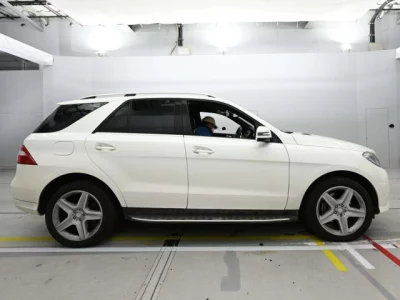 Mercedes-Benz ML CLASS