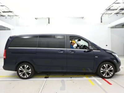 Mercedes-Benz V CLASS