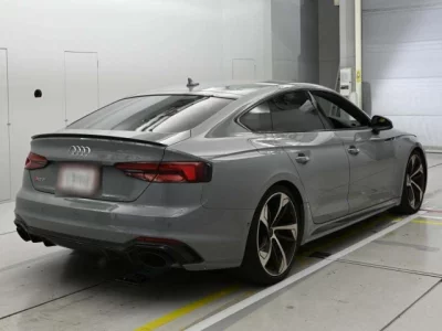 Audi RS5  с аукциона в Японии