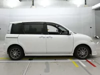 Toyota SIENTA лот № 30300 оценка 4  с аукциона в Японии 2