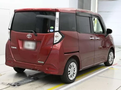 Toyota TANK