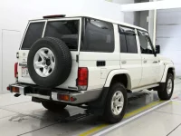 Toyota LAND CRUISER лот № 20209 оценка 4  с аукциона в Японии 1