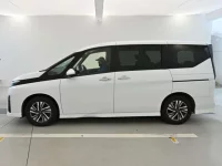 Nissan SERENA лот № 30304 оценка 4  с аукциона в Японии 3