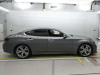 Nissan FUGA лот № 30271 оценка 3.5  с аукциона в Японии 2