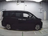 Honda STEP WAGON лот № 11028 оценка 4  с аукциона в Японии 2