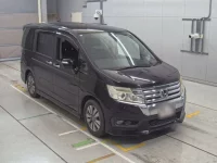 Honda STEP WAGON лот № 11028 оценка 4  с аукциона в Японии 4