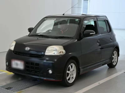 Daihatsu Esse
