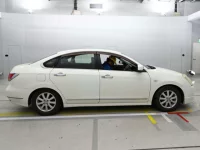 Nissan SYLPHY лот № 10086 оценка 3.5  с аукциона в Японии 2
