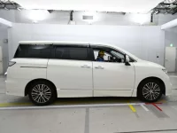 Nissan ELGRAND лот № 30406 оценка 4  с аукциона в Японии 2