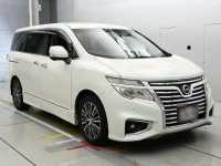 Nissan ELGRAND лот № 30406 оценка 4  с аукциона в Японии 4