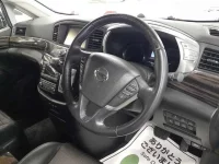 Nissan ELGRAND лот № 30406 оценка 4  с аукциона в Японии 8