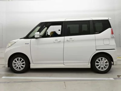 Mitsubishi DELICA D2