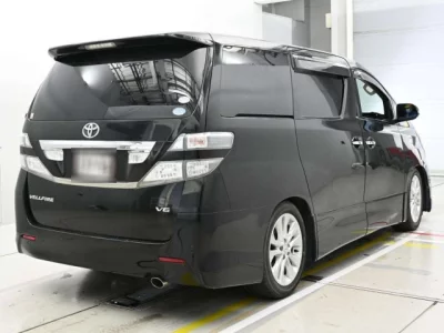 Toyota VELLFIRE  с аукциона в Японии