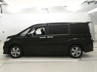 Honda STEP WAGON лот № 30379 оценка 4.5  с аукциона в Японии 3