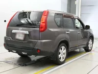 Nissan X-TRAIL лот № 30443 оценка 4  с аукциона в Японии 1