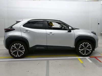 Toyota YARIS CROSS  с аукциона в Японии