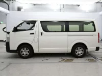 Toyota HIACE VAN лот № 40029 оценка 3.5  с аукциона в Японии 3