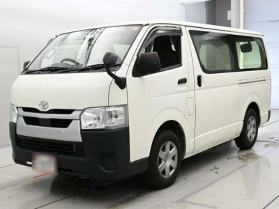 Toyota HIACE VAN  с аукциона в Японии