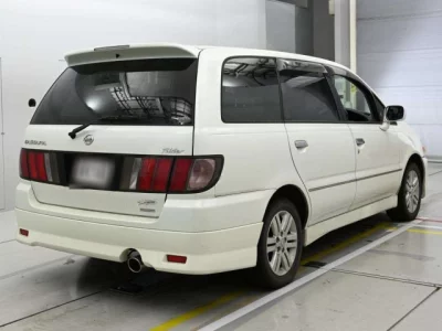 Nissan BASSARA