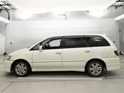 Nissan BASSARA