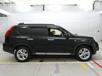 Nissan X-TRAIL лот № 30511 оценка 4  с аукциона в Японии 2