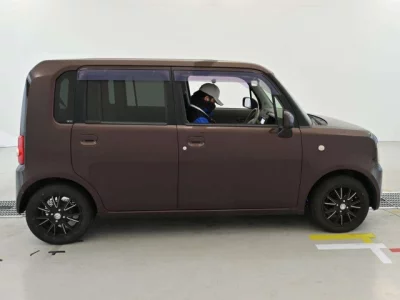 Toyota PIXIS SPACE  с аукциона в Японии