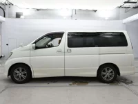 Nissan ELGRAND лот № 10118 оценка 3.5  с аукциона в Японии 3