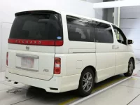 Nissan ELGRAND лот № 10118 оценка 3.5  с аукциона в Японии 1