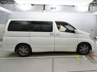 Nissan ELGRAND лот № 10118 оценка 3.5  с аукциона в Японии 2