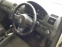 Volkswagen GOLF TOURAN лот № 38104 оценка 4  с аукциона в Японии 8