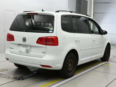 Volkswagen GOLF TOURAN