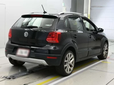Volkswagen CROSS POLO