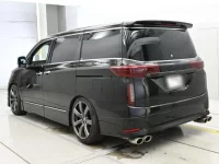 Nissan ELGRAND лот № 30479 оценка 4  с аукциона в Японии 5