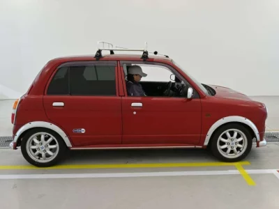 Daihatsu MIRA