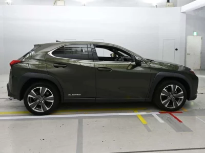 Lexus UX  с аукциона в Японии