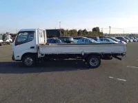 Toyota DYNA лот № 70007 оценка RA  с аукциона в Японии 3